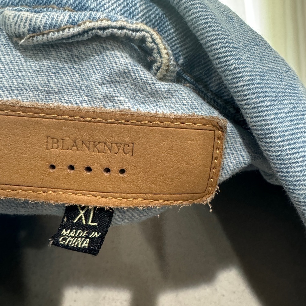 Denim‎ jacket - Picture 3 of 4